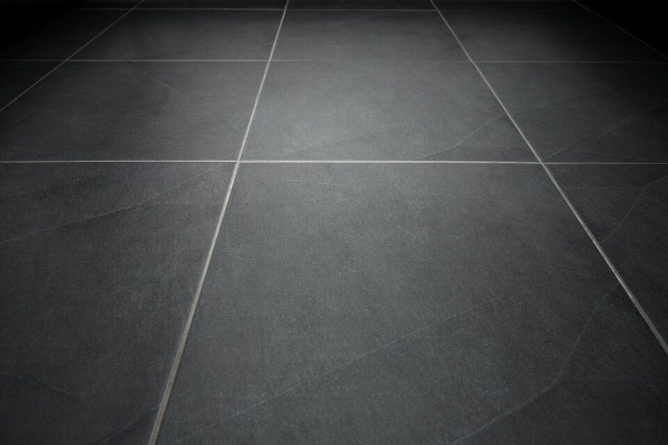 Black Grout Black Tile A Match Made In Heaven? [A Guide] Glamorous
