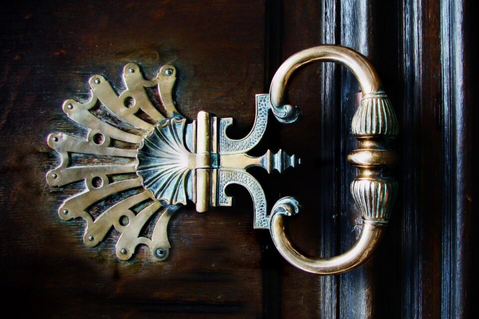 Does Brass Turn Green? (Answer And Prevention Tips) Glamorous Place