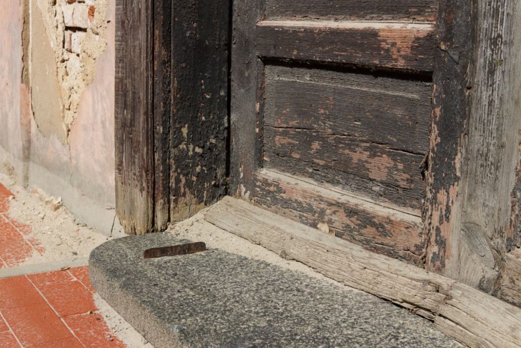 Fill Gap Under Door Threshold Cement An Ultimate Guide Glamorous Place