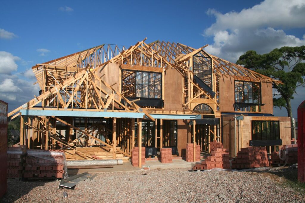 How Many Man Hours To Build A House With Contractors Or DIY?