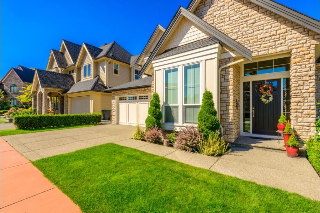 How To Flip Houses With No Money: Money Saving Tips