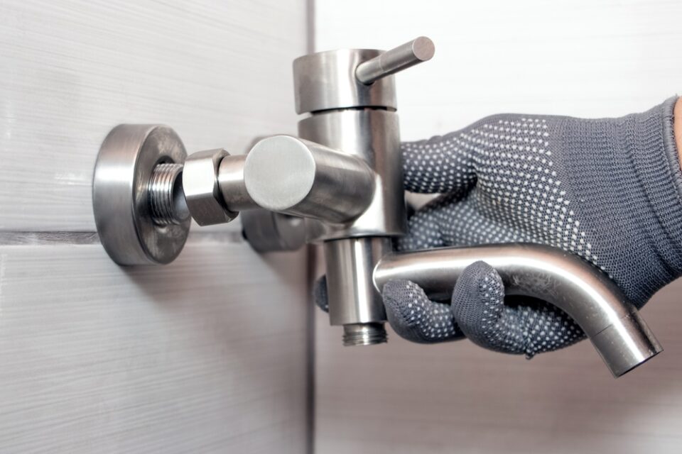 Bathtub Faucet Won’t Turn Off What You Need To Do Glamorous Place