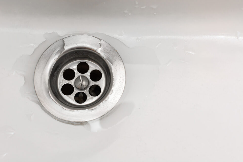 Why Are Shower Drains 2 Inches but Tub Drains 1.5Inch? Glamorous Place