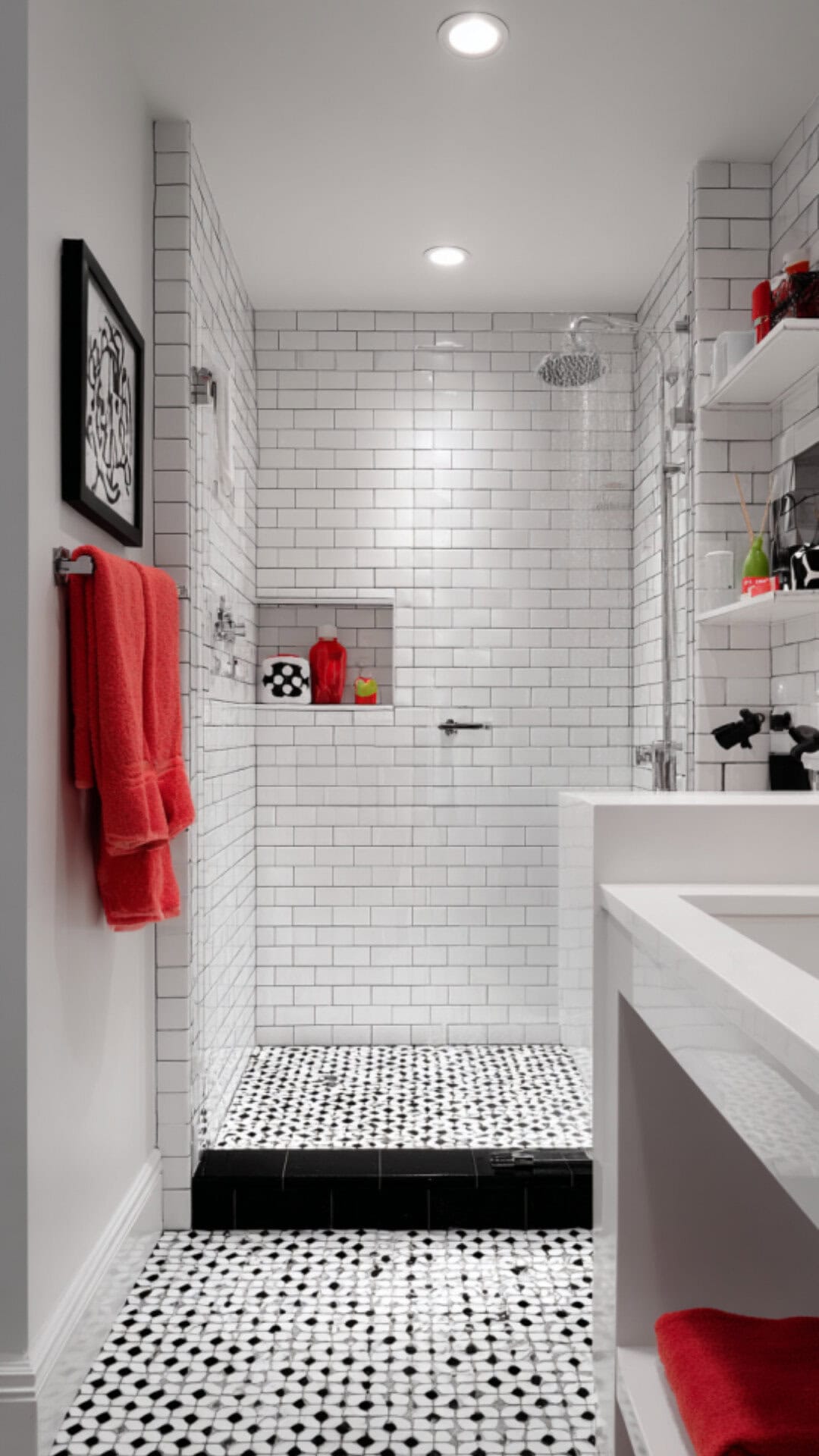 Bathroom With Black and White Color Pop Decor