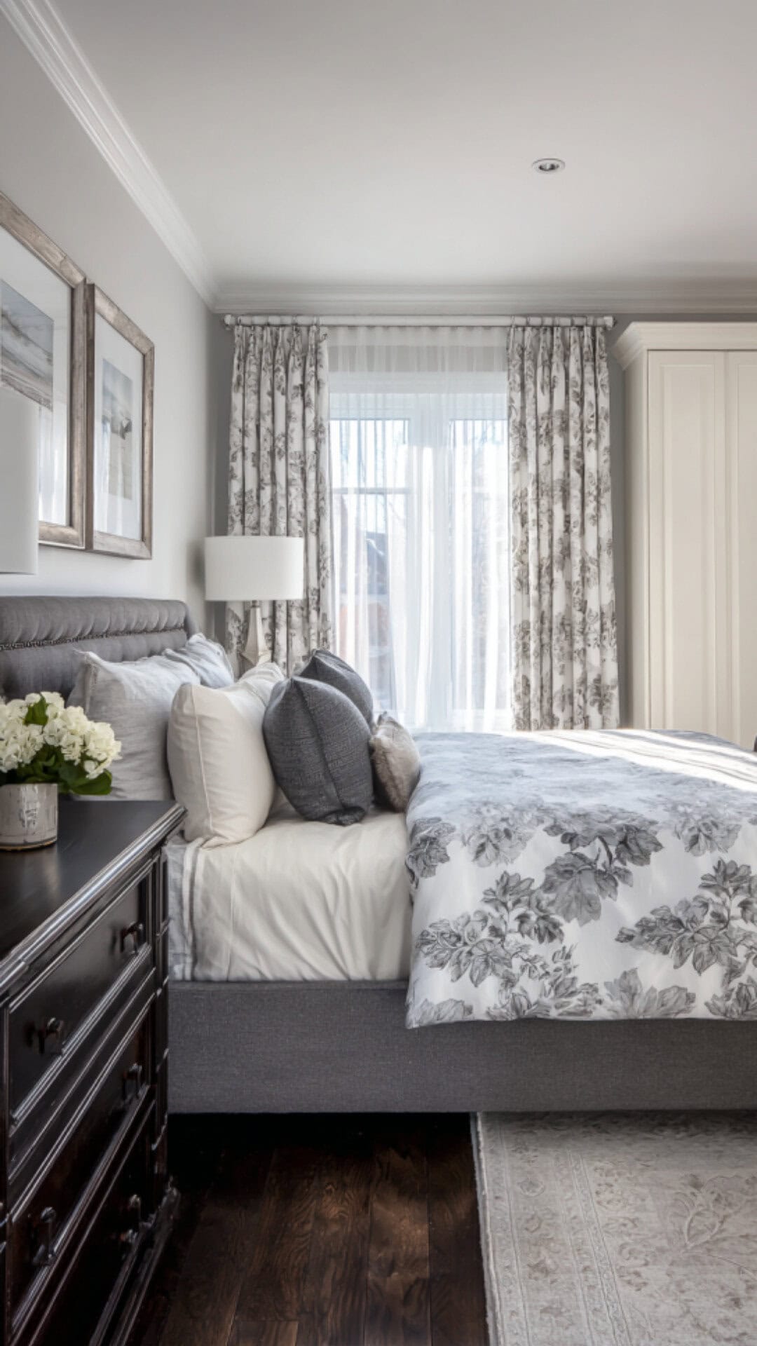 1. Grey and Pink Bedroom with Soft Elegance