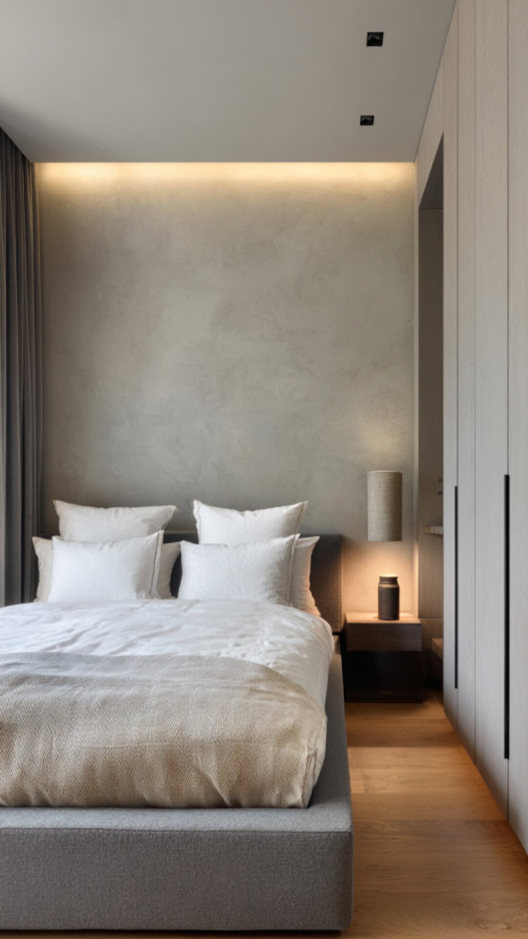 2. Minimalist Tiny Bedroom with Streamlined Design