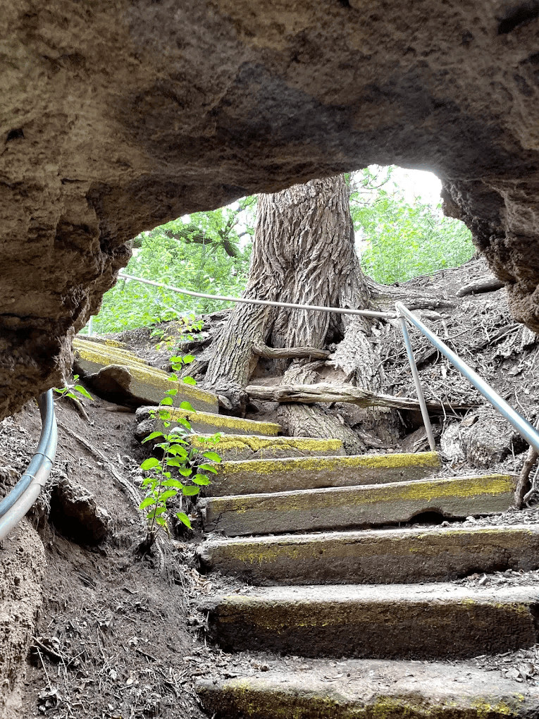 Alabaster Caverns State Park7
